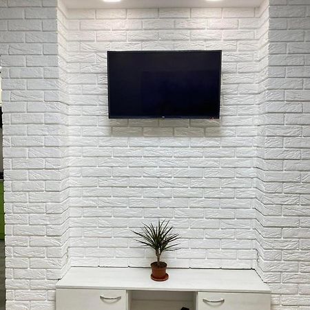 Suite Mira Avenue Center Двухкомнатная Квартира В Центре Возле Тц Цум Chernigov Exterior foto
