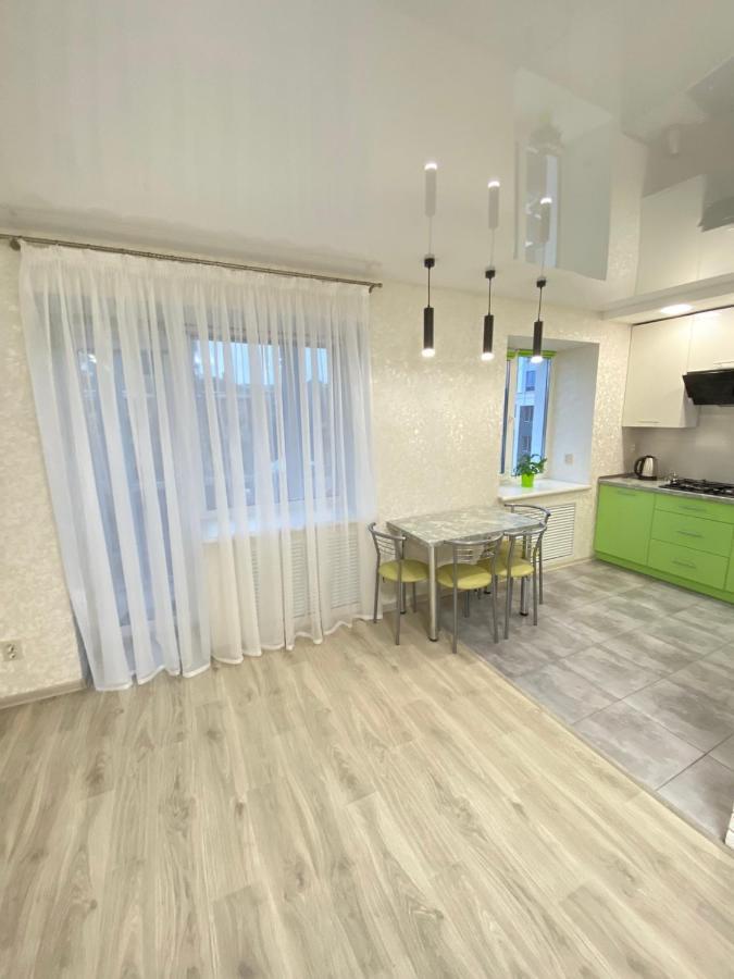 Suite Mira Avenue Center Двухкомнатная Квартира В Центре Возле Тц Цум Chernigov Exterior foto