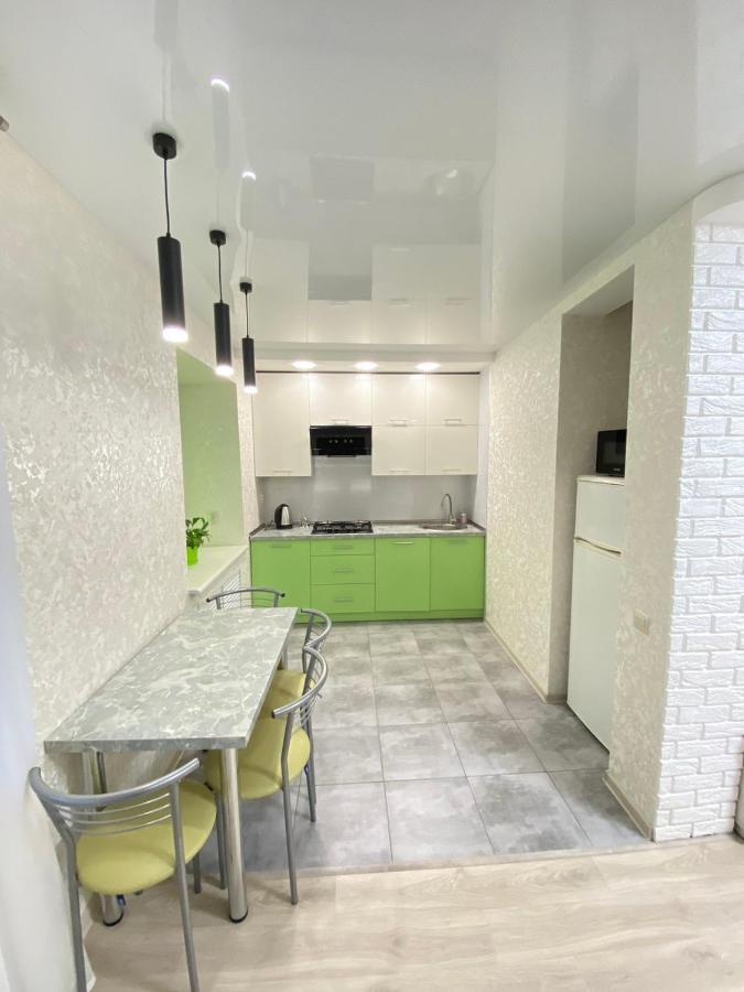 Suite Mira Avenue Center Двухкомнатная Квартира В Центре Возле Тц Цум Chernigov Exterior foto