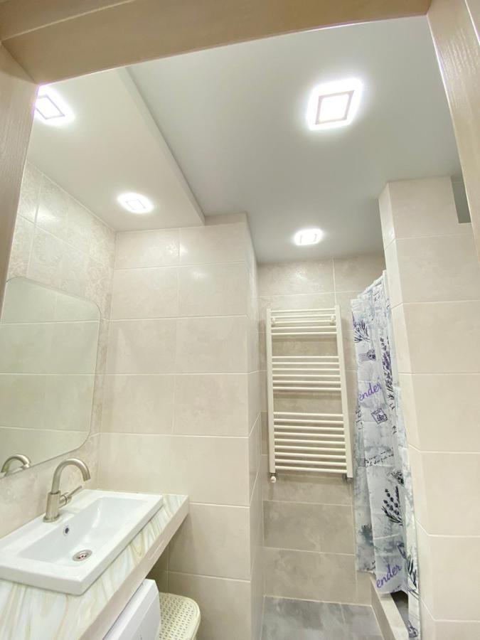 Suite Mira Avenue Center Двухкомнатная Квартира В Центре Возле Тц Цум Chernigov Exterior foto